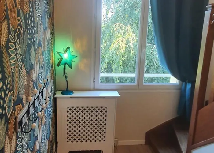 Chateau De Montmireil Canisy