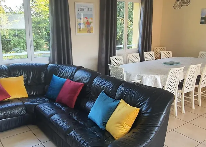 Chateau De Montmireil Feriehus *