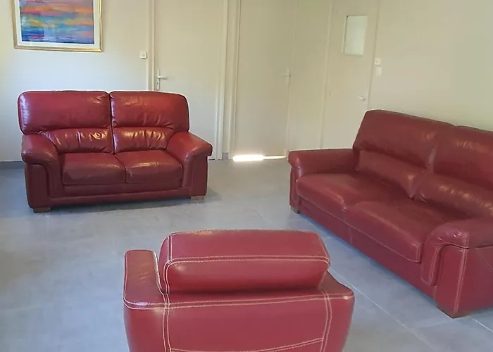 Chateau De Montmireil Canisy