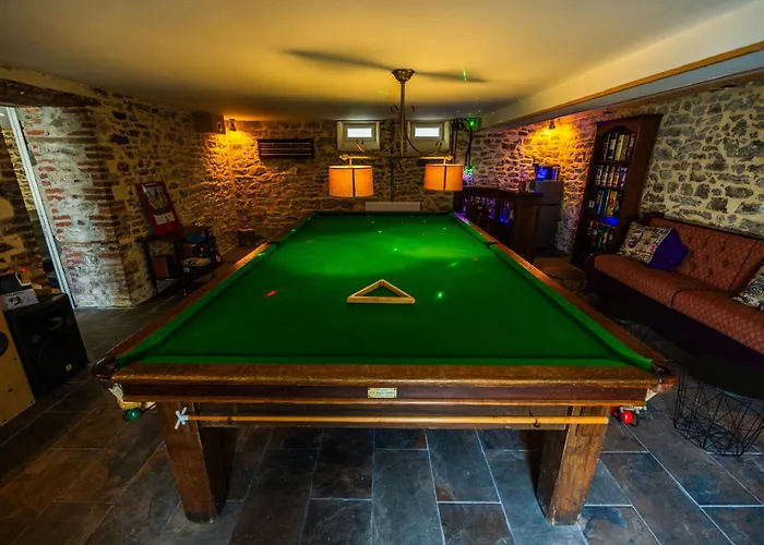 Chateau De Montmireil Canisy